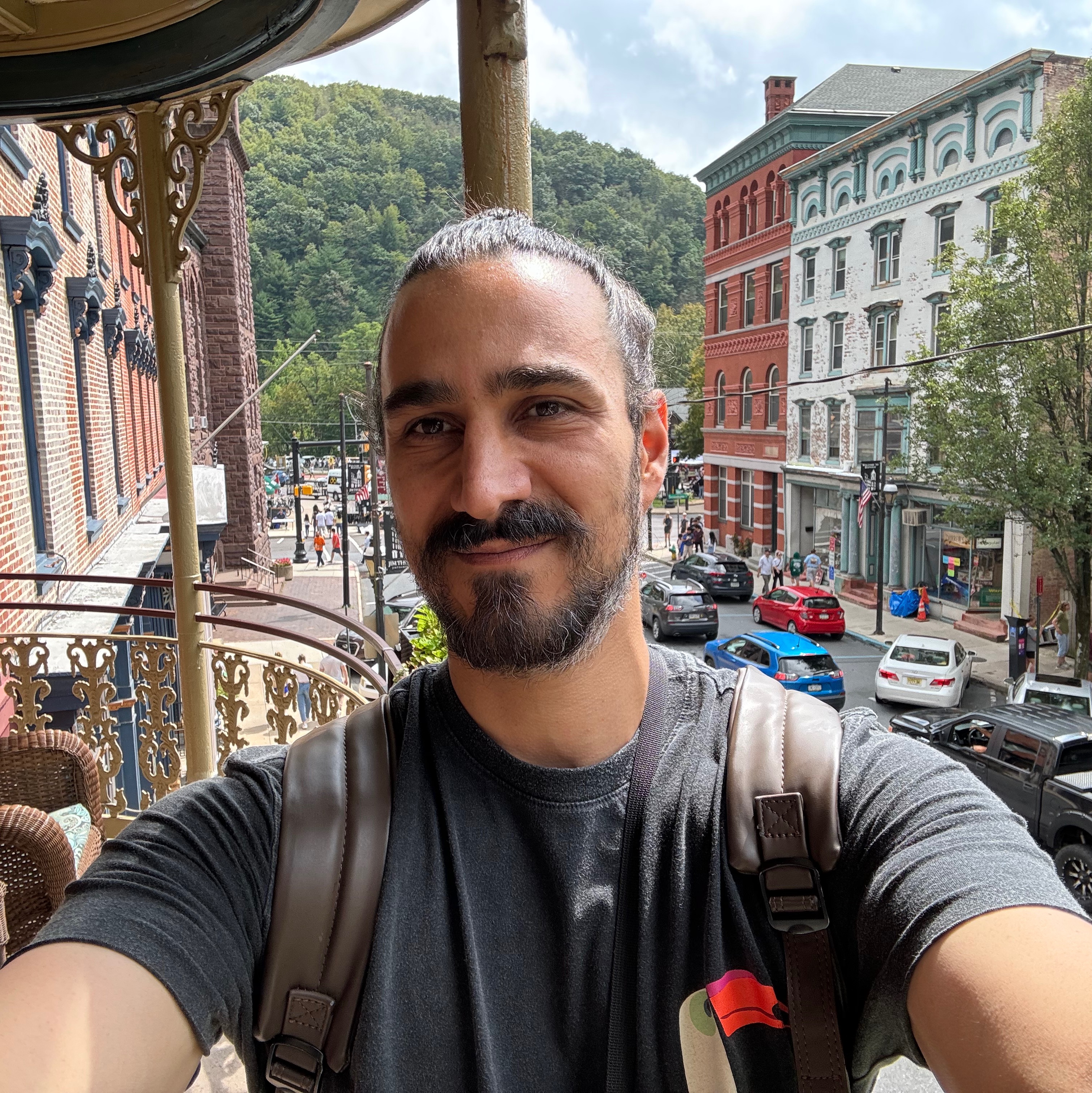 Headshot of a professional photographer