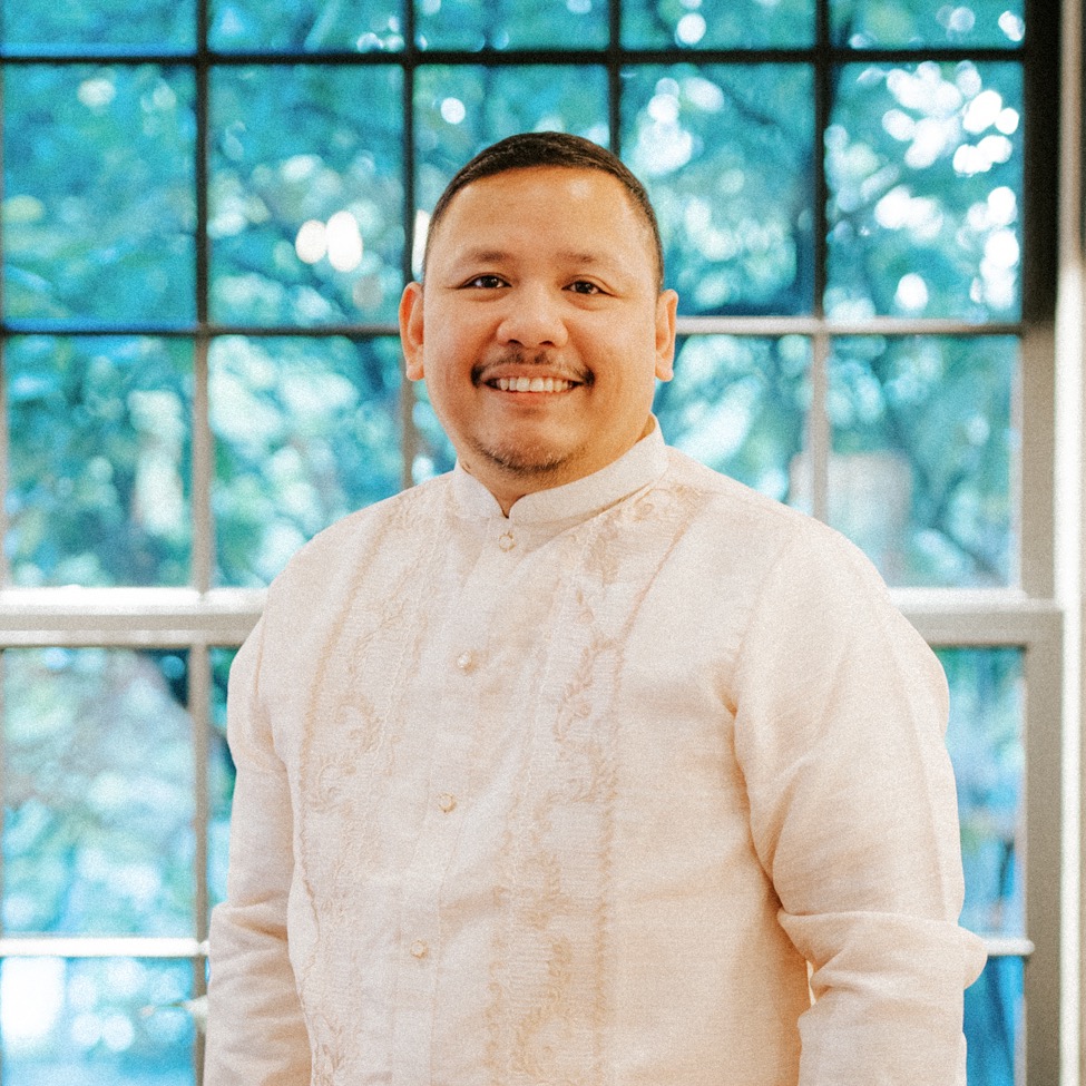 Headshot of a professional photographer