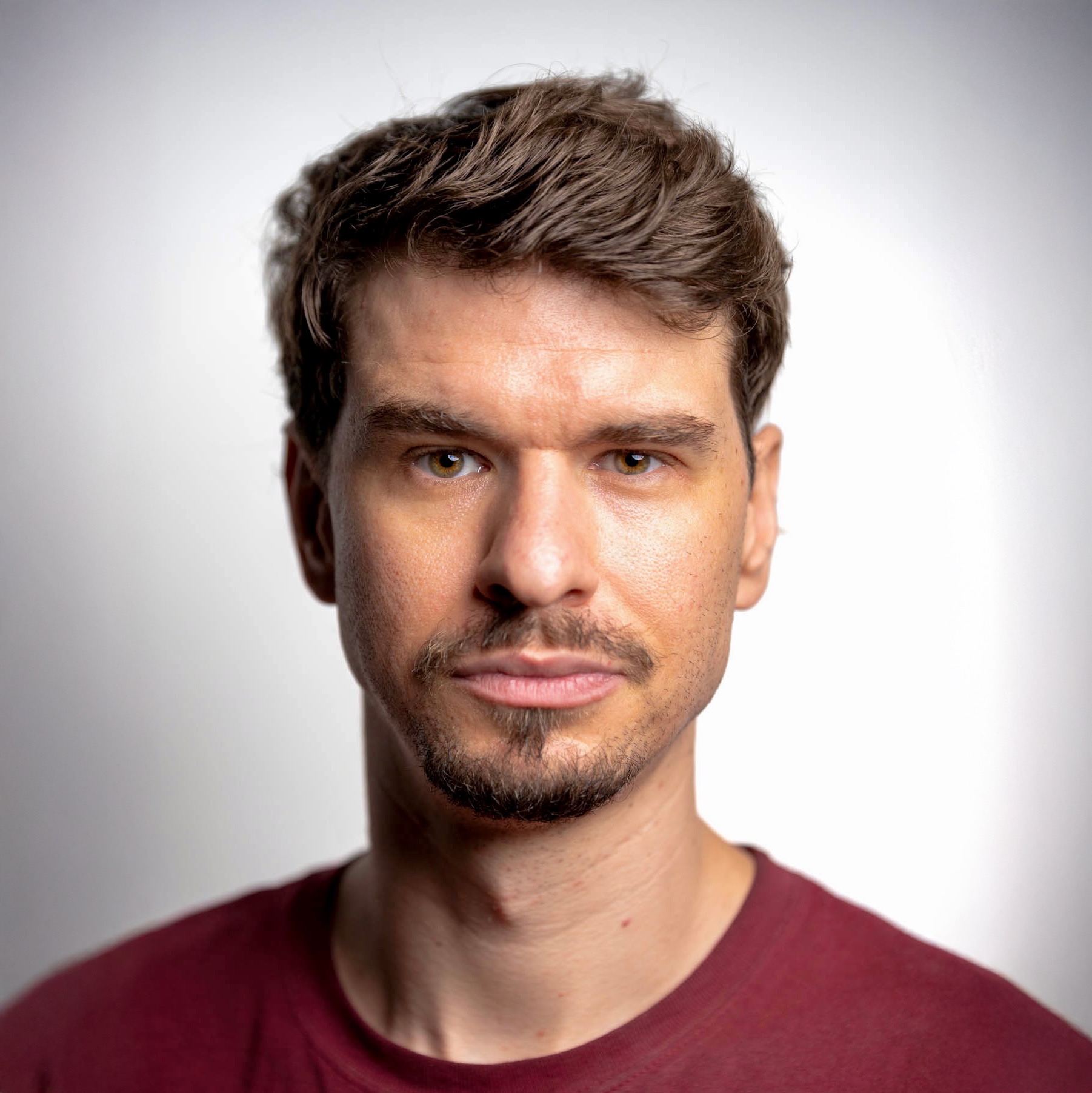 Headshot of a professional photographer
