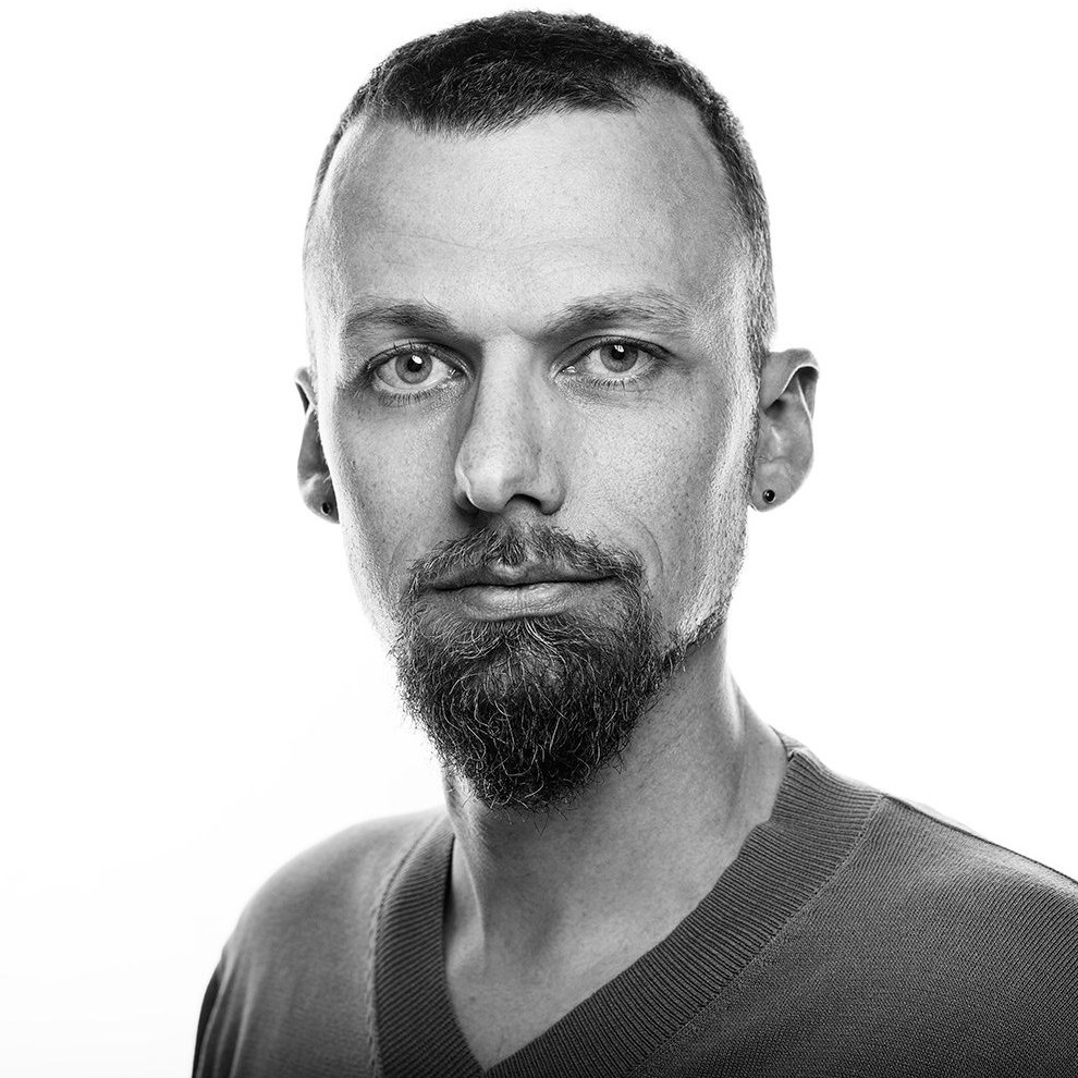 Headshot of a professional photographer