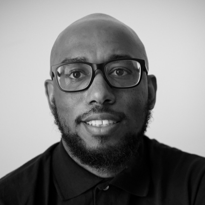 Headshot of a professional photographer