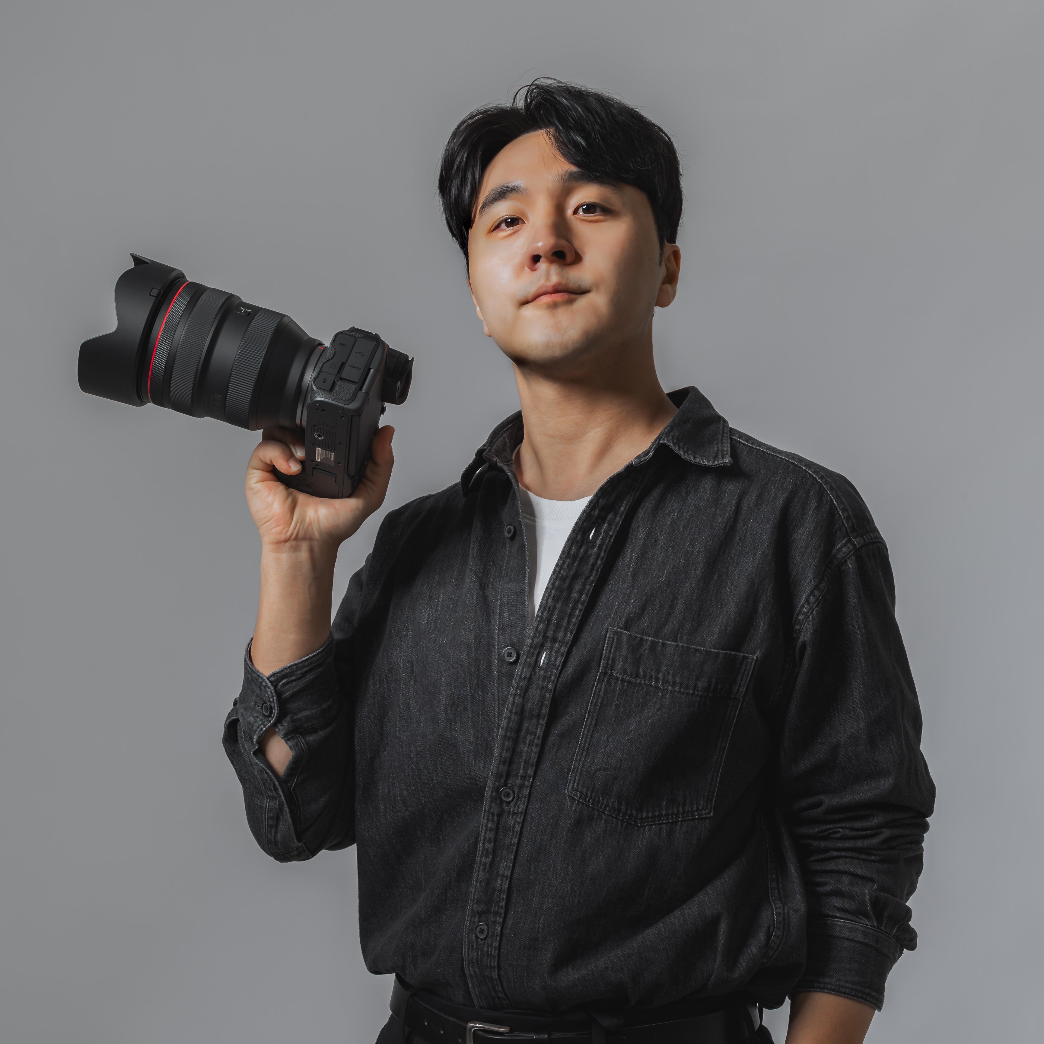 Headshot of a professional photographer